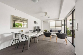 Resort Living - 10mins CBD - 2Bed / 2Bath / 1Car